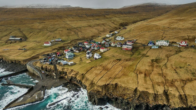 Birdwatching in Skúvoy